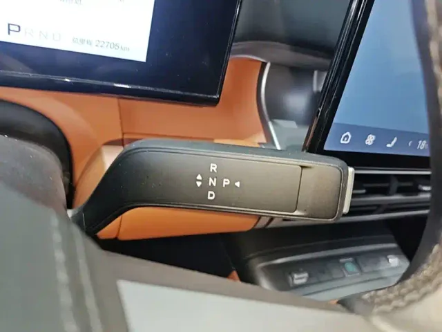 BYD FangChengBao Titanium 7 — Фото автомобиля 13