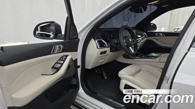 BMW X7 — Фото автомобиля 10