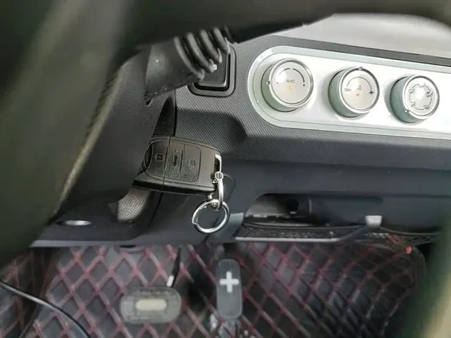 Wuling Hongguang Mini EV — Фото автомобиля 8