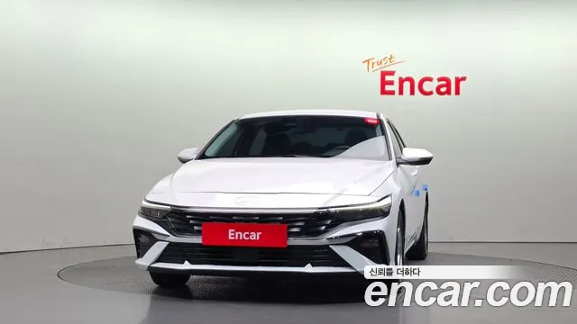 Hyundai Avante — Фото автомобиля 3