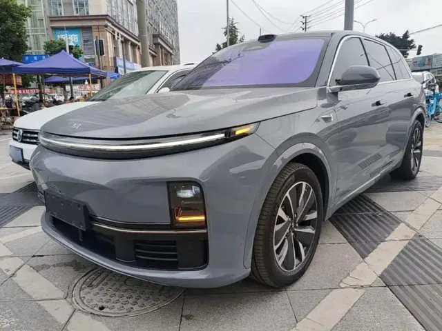 Фотография автомобиля — Li Auto L7