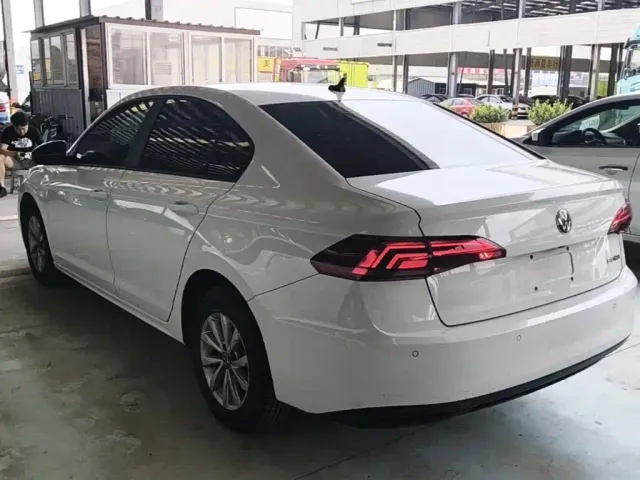Volkswagen Bora — Фото автомобиля 4