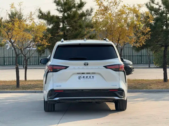 Toyota Granvia — Фото автомобиля 20
