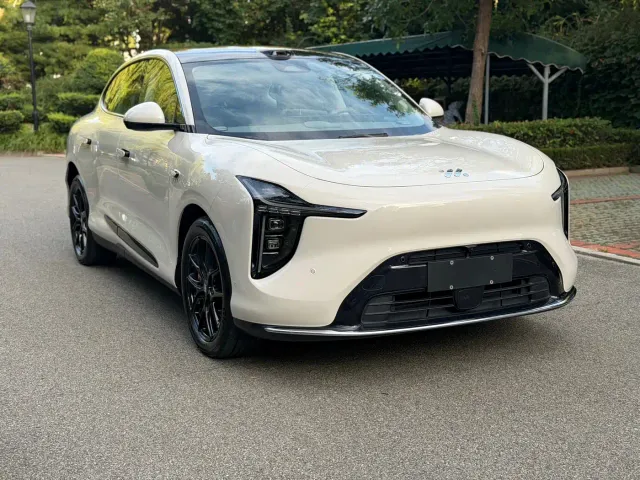 IM Motors LS6 — Фото автомобиля 3