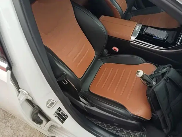 Mercedes-Benz C-Class — Фото автомобиля 24