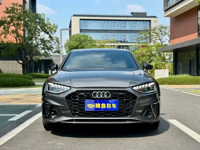 Audi A4L — Фото автомобиля 2