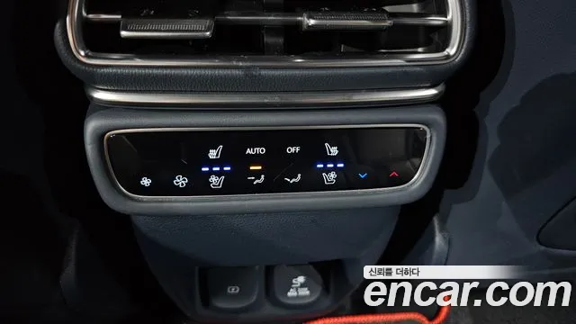 Genesis GV80 — Фото автомобиля 25