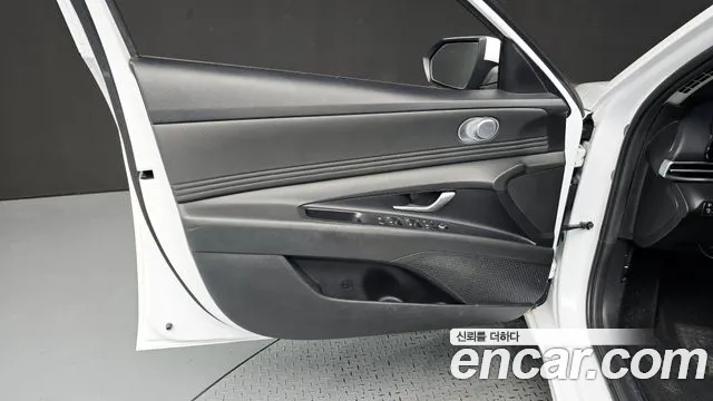 Hyundai Avante CN7 — Фото автомобиля 13