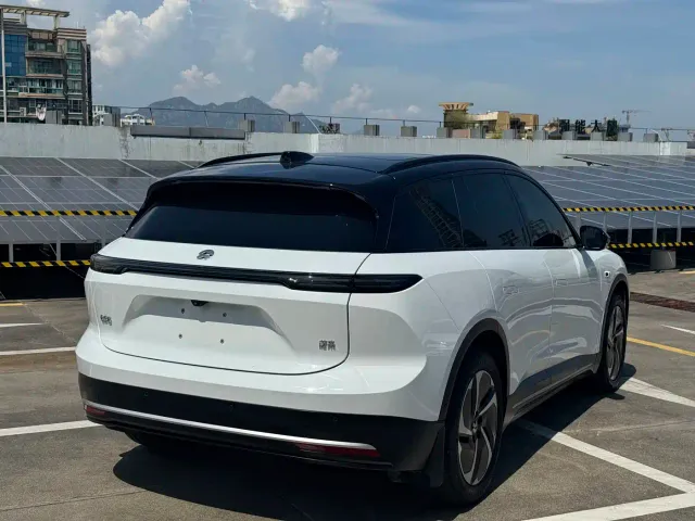 Nio ES6 — Фото автомобиля 6