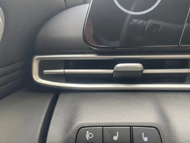 Hyundai Elantra — Фото автомобиля 5