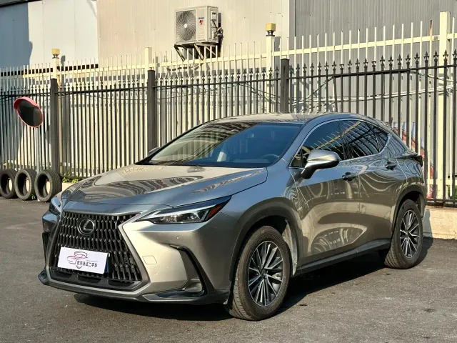 Фотография автомобиля — Lexus NX