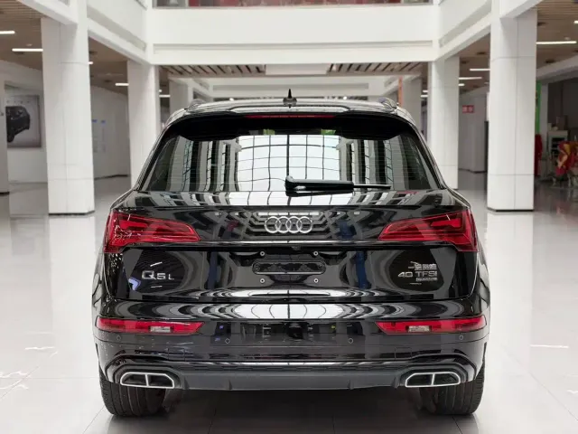 Audi Q5L — Фото автомобиля 6