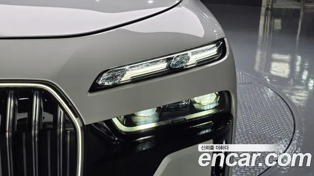 BMW 7 Series G70 — Фото автомобиля 7
