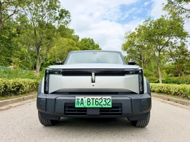 iCAR 03 — Фото автомобиля 2
