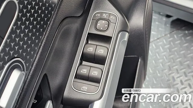 Mercedes-Benz GLB-Class X247 — Фото автомобиля 24