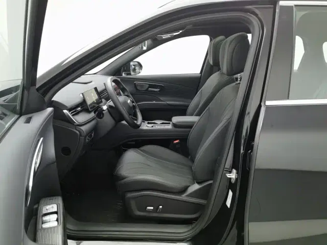 Chery Tiggo 8 — Фото автомобиля 10