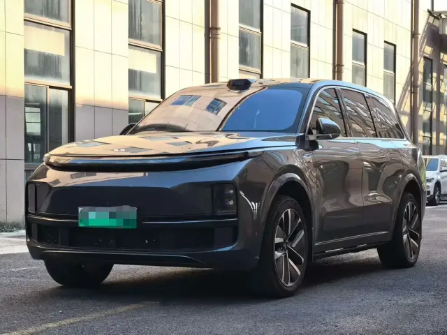 Li Auto L9 — Фото автомобиля 2