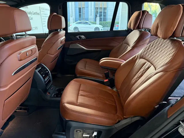 BMW X7 — Фото автомобиля 7