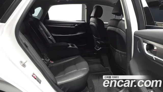 Hyundai Grandeur (New) Hybrid — Фото автомобиля 11