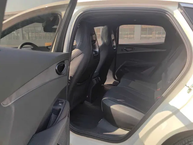 BYD Seal 06 — Фото автомобиля 11