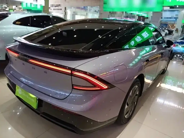 Xpeng P7+ — Фото автомобиля 6