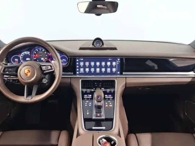 Porsche Panamera — Фото автомобиля 10