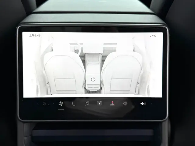 Tesla Model 3 — Фото автомобиля 19