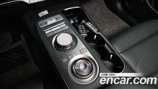 Genesis GV70 2.5T Бензин AWD — Фото автомобиля 7