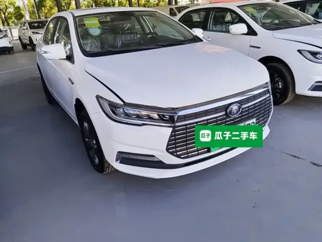 BYD Qin — Фото автомобиля 3