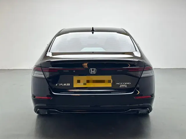 Honda Accord — Фото автомобиля 7