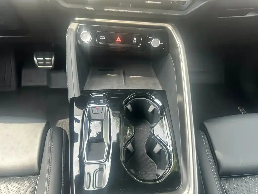 Audi Audi Q5L 2026 Luxury Sport 150kW — Фото автомобиля 19