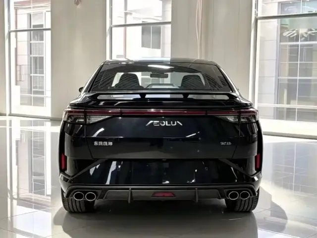 Dongfeng Yixuan — Фото автомобиля 8