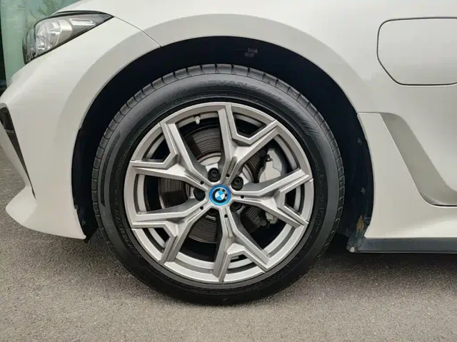 BMW i3 — Фото автомобиля 22