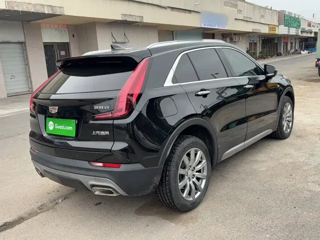Cadillac XT4 — Фото автомобиля 10