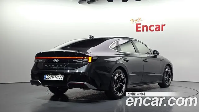 Hyundai Sonata — Фото автомобиля 2