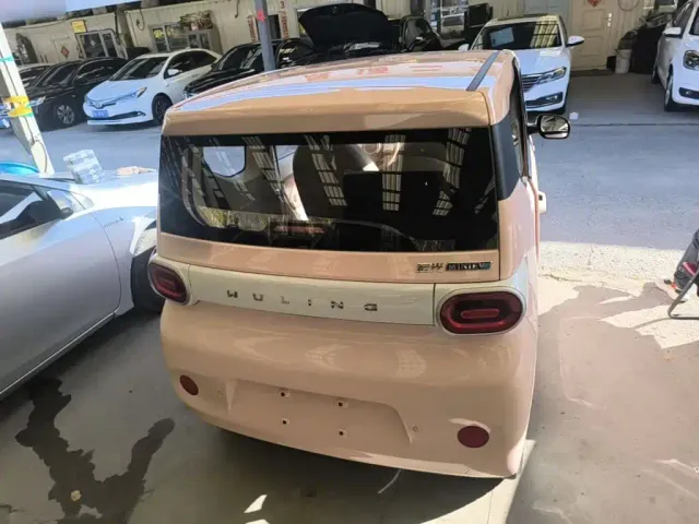 Wuling Hongguang Mini EV — Фото автомобиля 5