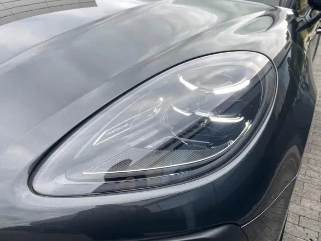 Porsche Macan — Фото автомобиля 12