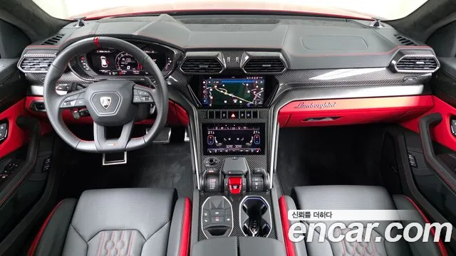 Lamborghini Urus — Фото автомобиля 3