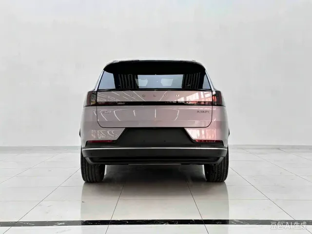Volvo XC70 Plug-in Hybrid — Фото автомобиля 5