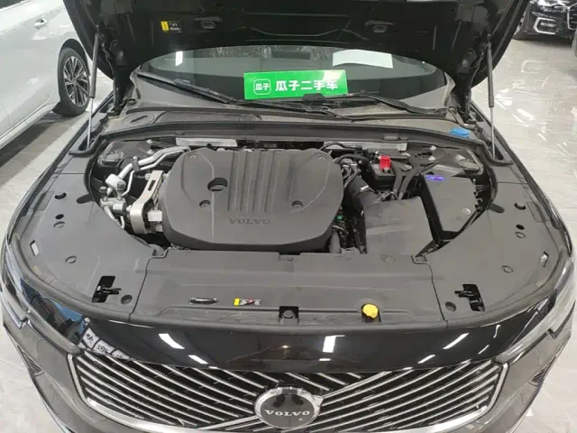 Volvo S90 — Фото автомобиля 19