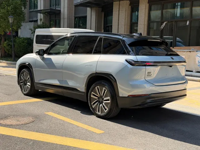 Nio ES7 — Фото автомобиля 17