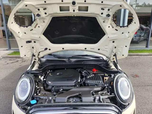 MINI Hatch — Фото автомобиля 3