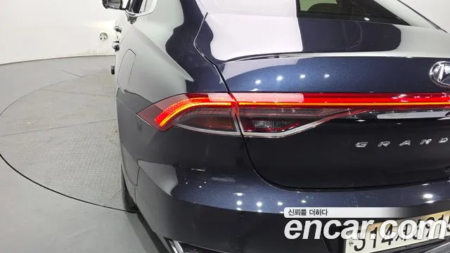 Hyundai Grandeur Новый Grandeur IG — Фото автомобиля 20
