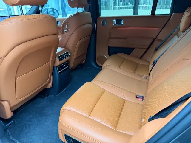 Li Auto L7 — Фото автомобиля 6