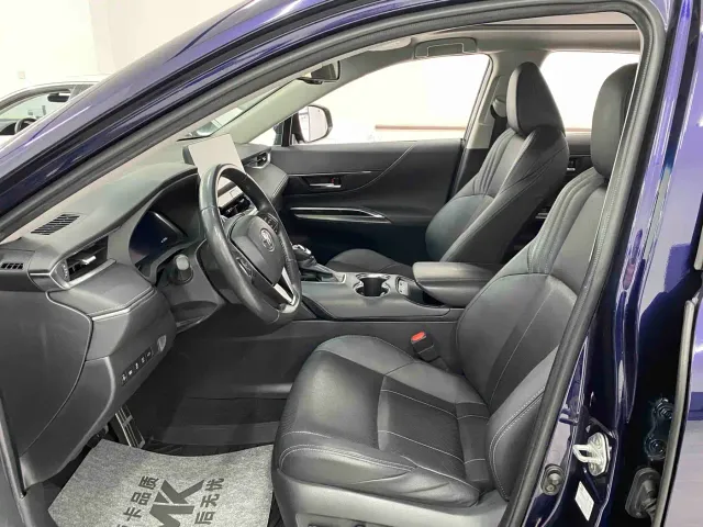 Toyota Harrier — Фото автомобиля 4