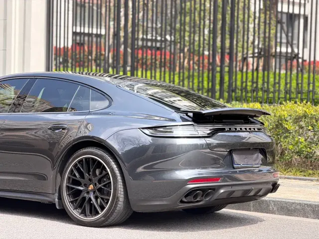Porsche Panamera — Фото автомобиля 6