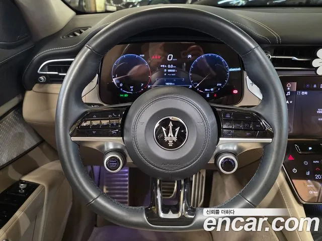 Maserati Grecale — Фото автомобиля 16