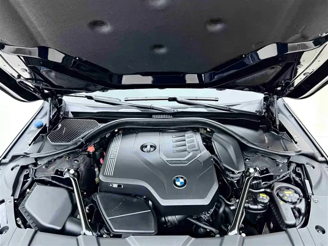 BMW 7 Series — Фото автомобиля 12