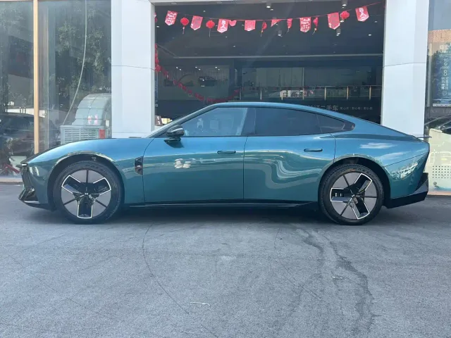 Xpeng P7 — Фото автомобиля 7