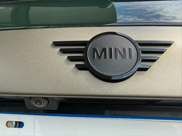 MINI Hatch — Фото автомобиля 12